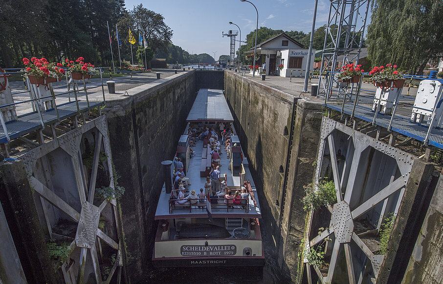 The 4-Locks Voyage