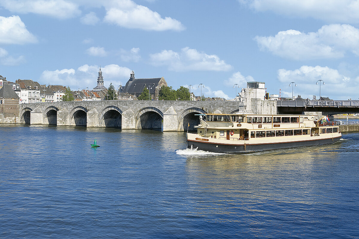 € 7,50 korting op Rondvaart op de Maas